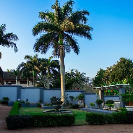 מטונזיני Royal Guesthouse מראה חיצוני תמונה
